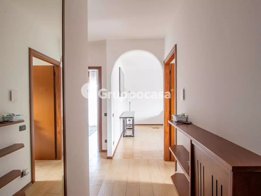 Immagine 3 di Appartamento in vendita  in Via Melzi 63 a Magenta