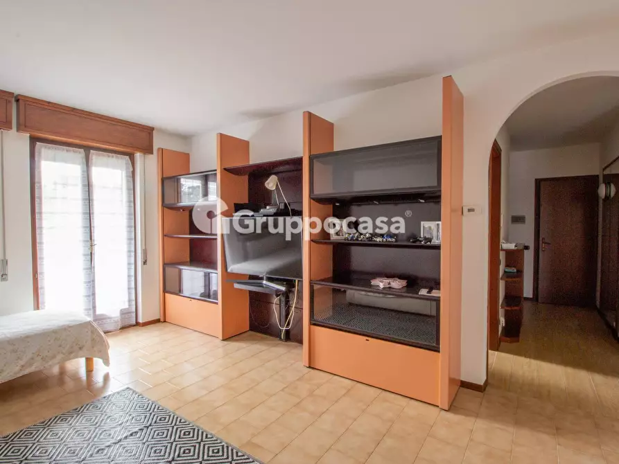 Immagine 4 di Appartamento in vendita  in Via Melzi 63 a Magenta