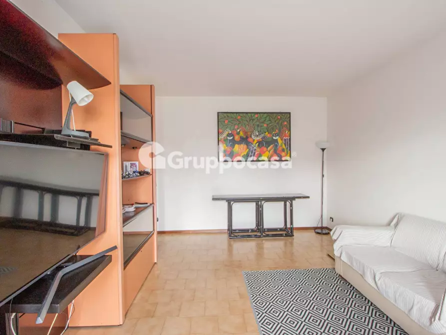 Immagine 5 di Appartamento in vendita  in Via Melzi 63 a Magenta