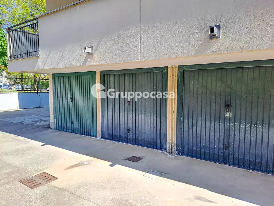 Immagine 3 di Box auto in vendita  in Via M. Melloni 5 a Magenta