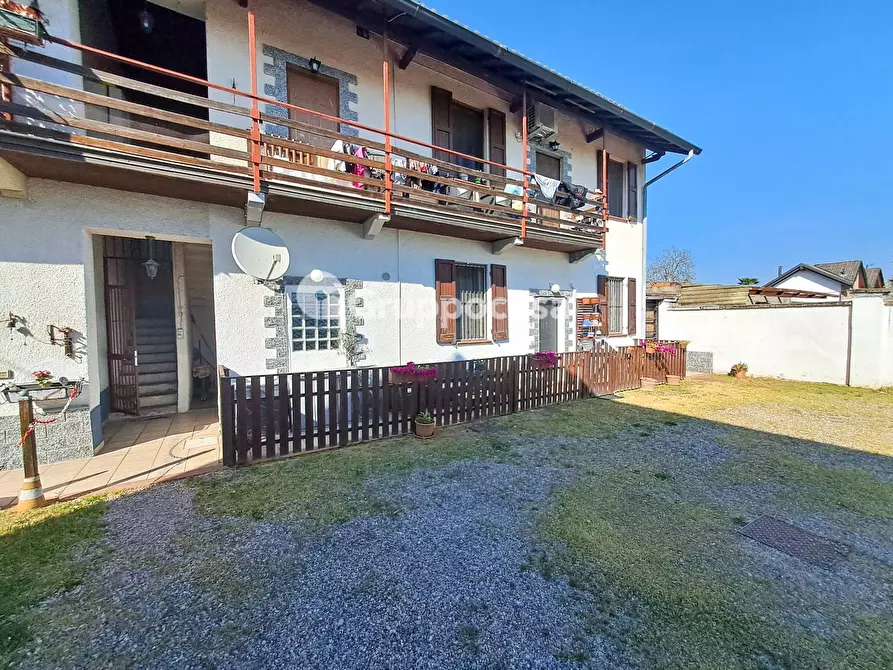 Immagine 24 di Appartamento in vendita  in Via Sauro 5 a Bernate Ticino