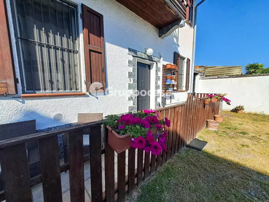 Immagine 2 di Appartamento in vendita  in Via Sauro 5 a Bernate Ticino