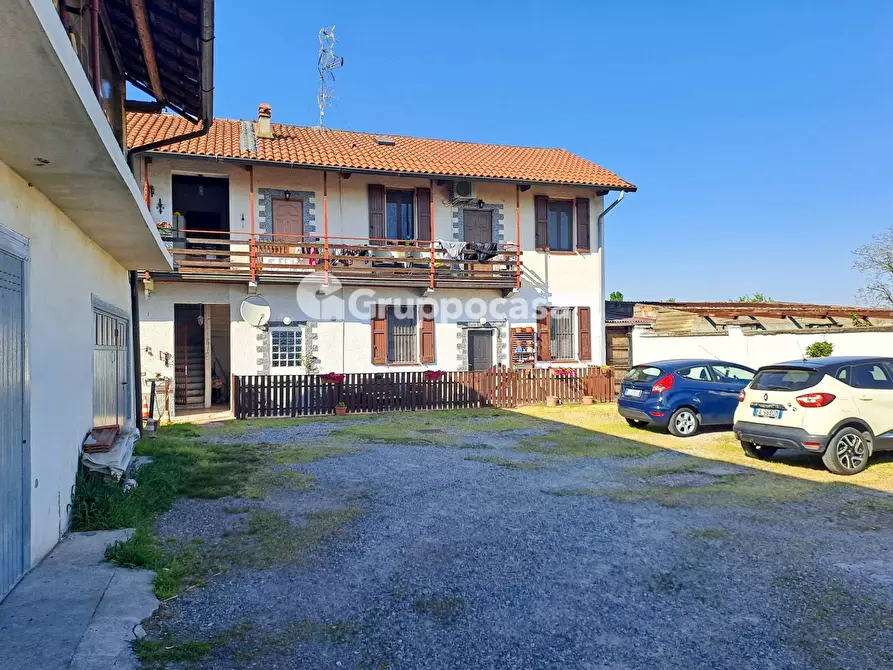 Immagine 3 di Appartamento in vendita  in Via Sauro 5 a Bernate Ticino