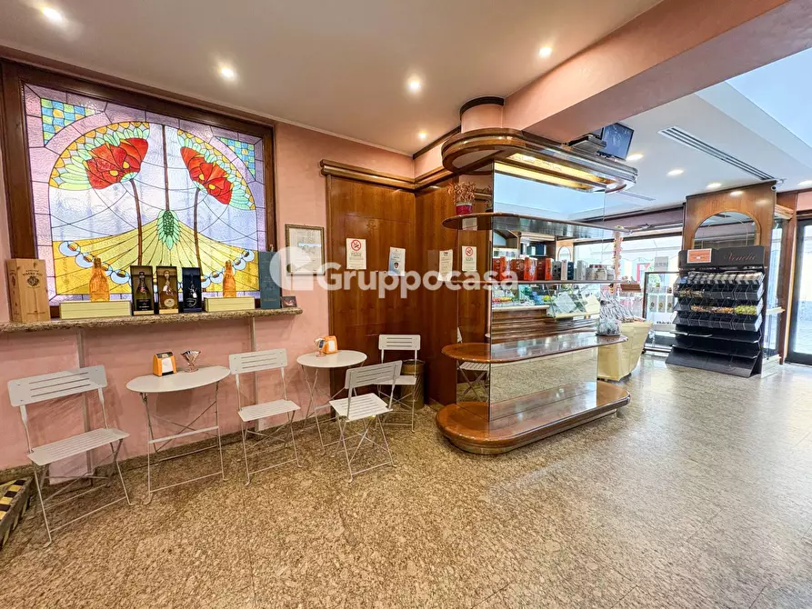 Immagine 9 di Attività commerciale in vendita  in Via Roma 10 a Magenta