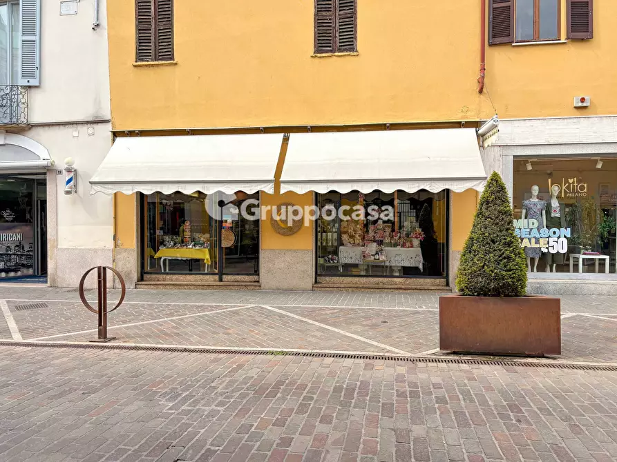 Immagine 13 di Attività commerciale in vendita  in Via Roma 10 a Magenta