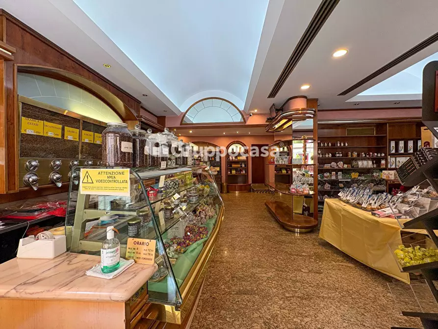 Immagine 6 di Attività commerciale in vendita  in Via Roma 10 a Magenta