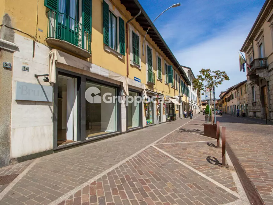 Immagine 5 di Locale commerciale in vendita  in Via Roma 36 a Magenta