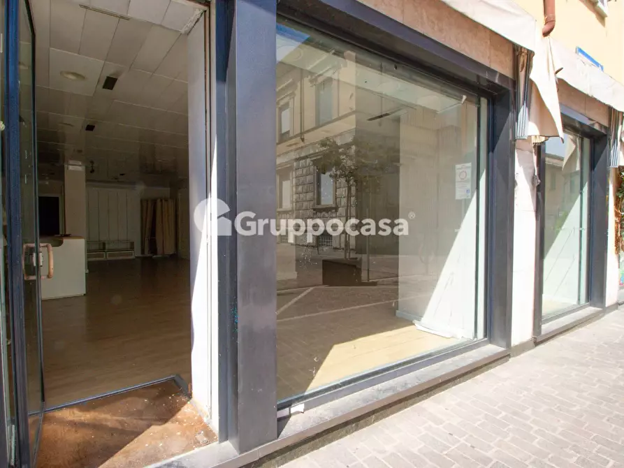 Immagine 6 di Locale commerciale in vendita  in Via Roma 36 a Magenta