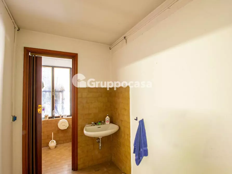 Immagine 13 di Capannone industriale in affitto  in Via Alessandrini 16 a Magenta