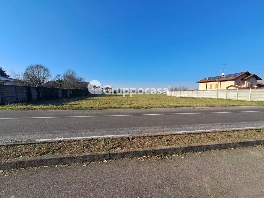 Immagine 8 di Terreno residenziale in vendita  in Via A. Moro a Bernate Ticino
