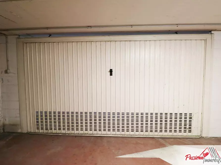 Immagine 3 di Box auto in affitto  in Via Ca' Di Cozzi 8 a Verona