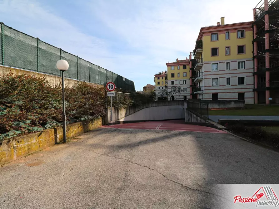 Immagine 7 di Box auto in affitto  in Via Ca' Di Cozzi 8 a Verona