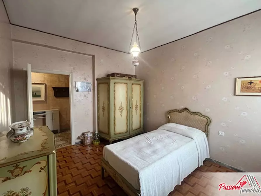 Immagine 15 di Appartamento in vendita  in Via Alessandro Poerio 11 a Verona