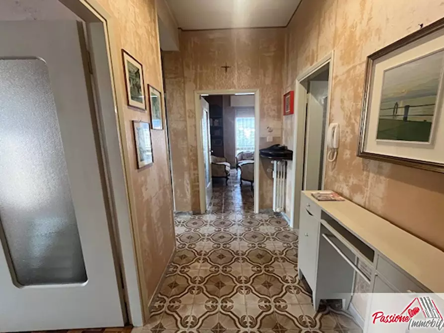 Immagine 3 di Appartamento in vendita  in Via Alessandro Poerio 11 a Verona