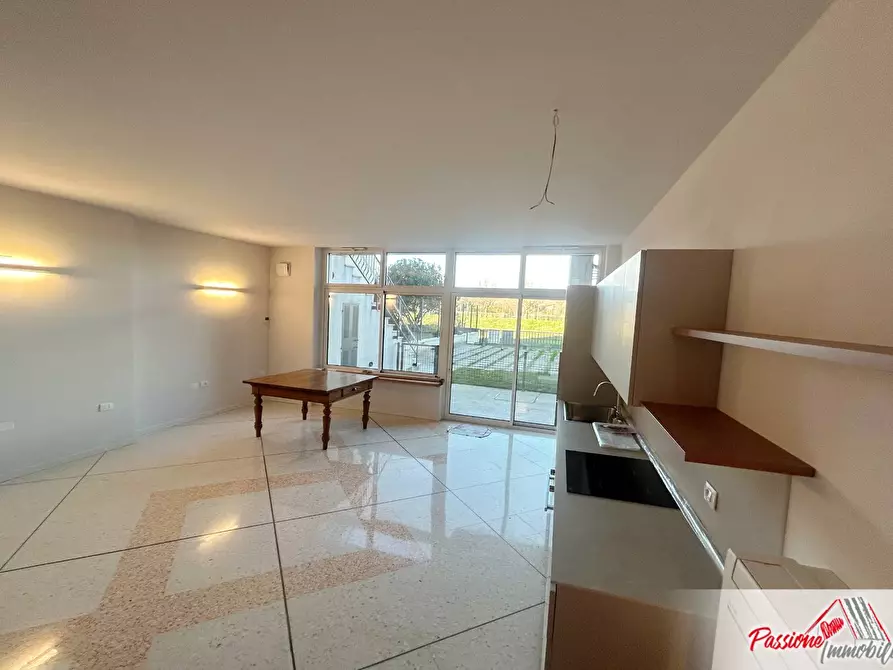 Immagine 2 di Appartamento in affitto  in Piazza Chievo 1 a Verona