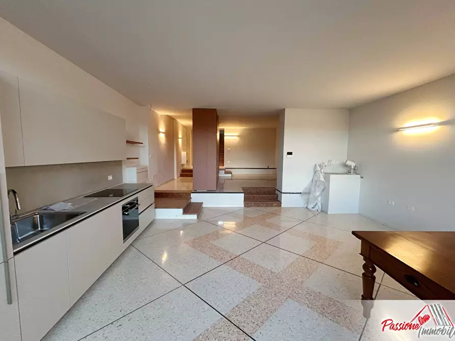 Immagine 7 di Appartamento in affitto  in Piazza Chievo 1 a Verona