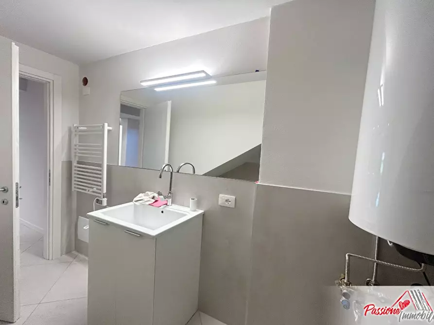 Immagine 17 di Appartamento in affitto  in Piazza Chievo 1 a Verona