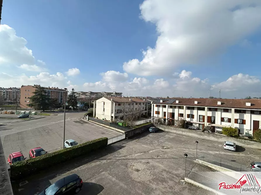 Immagine 20 di Appartamento in vendita  in Via Eraclea 2 a Verona