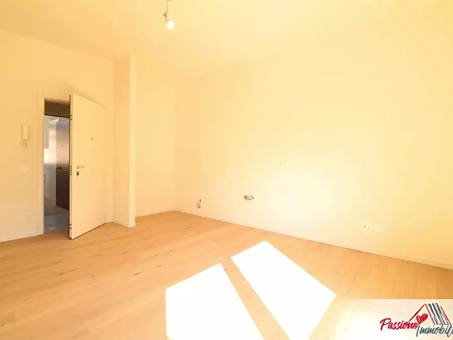 Immagine 4 di Appartamento in vendita  in Via Luigi Mercantini 11 a Verona