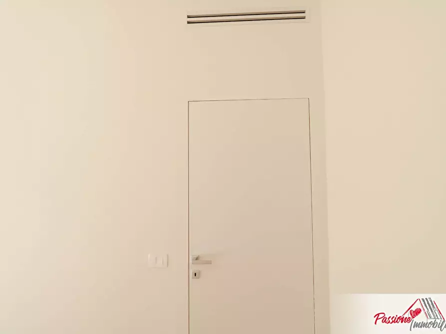 Immagine 21 di Appartamento in vendita  in Via Luigi Mercantini 11 a Verona