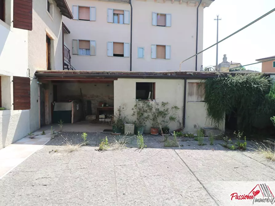 Immagine 4 di Villa in vendita  in via Costa 5 a Grezzana