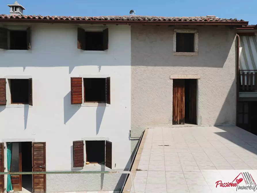 Immagine 19 di Villa in vendita  in via Costa 5 a Grezzana