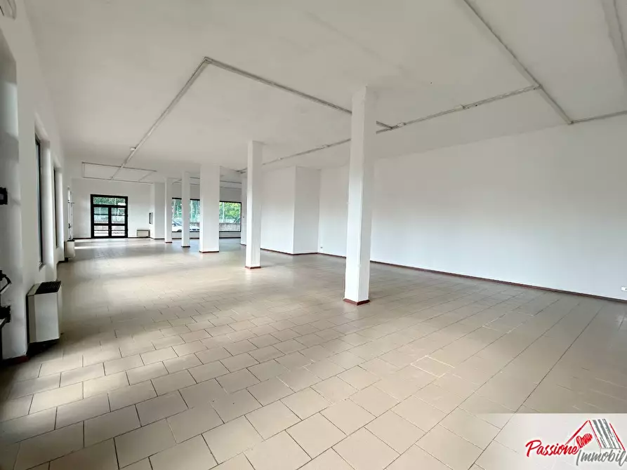 Immagine 1 di Locale commerciale in affitto  in Via Delle Agostiniane 31 a Verona