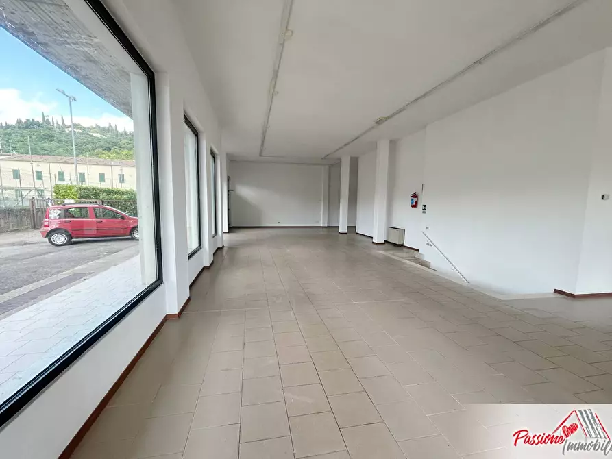 Immagine 4 di Locale commerciale in affitto  in Via Delle Agostiniane 31 a Verona