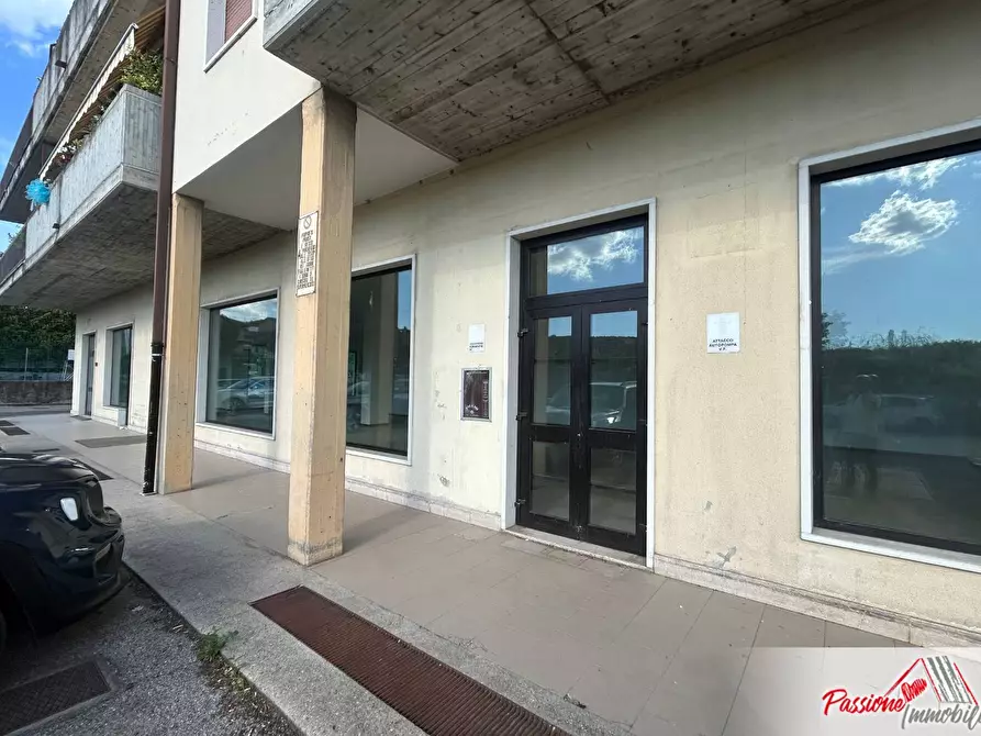 Immagine 12 di Locale commerciale in affitto  in Via Delle Agostiniane 31 a Verona