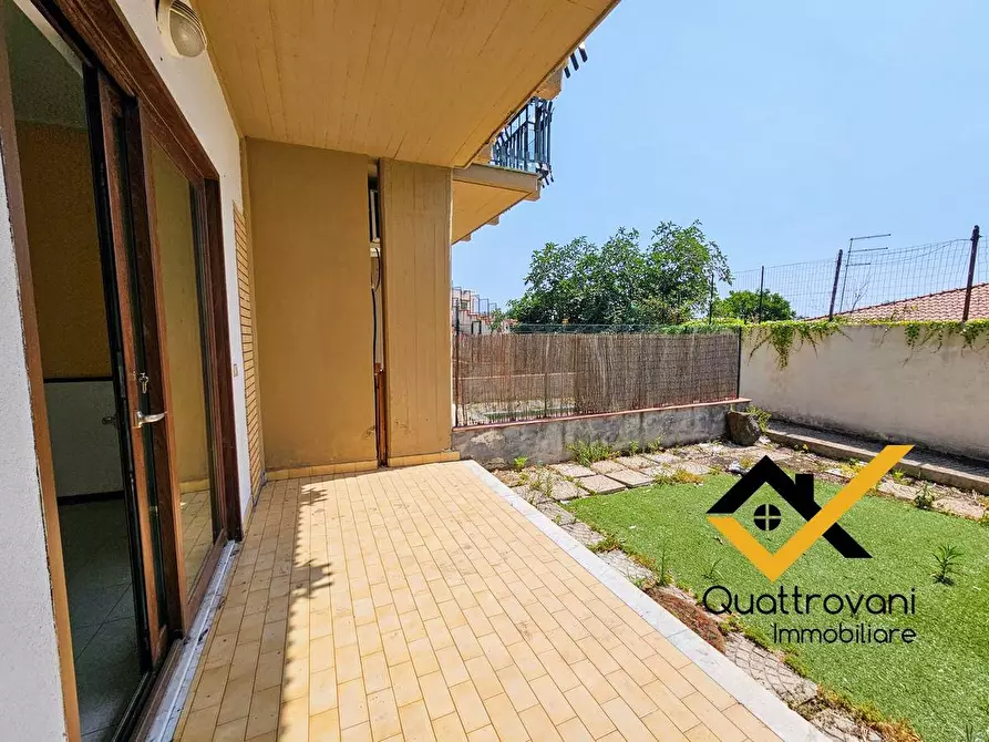 Immagine 17 di Appartamento in affitto  in via vampolieri 31 a Aci Catena