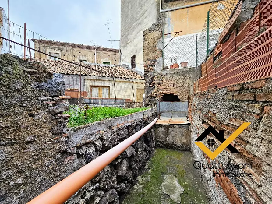 Immagine 13 di Appartamento in vendita  in Via Santi Elena e Costantino a Aci Catena