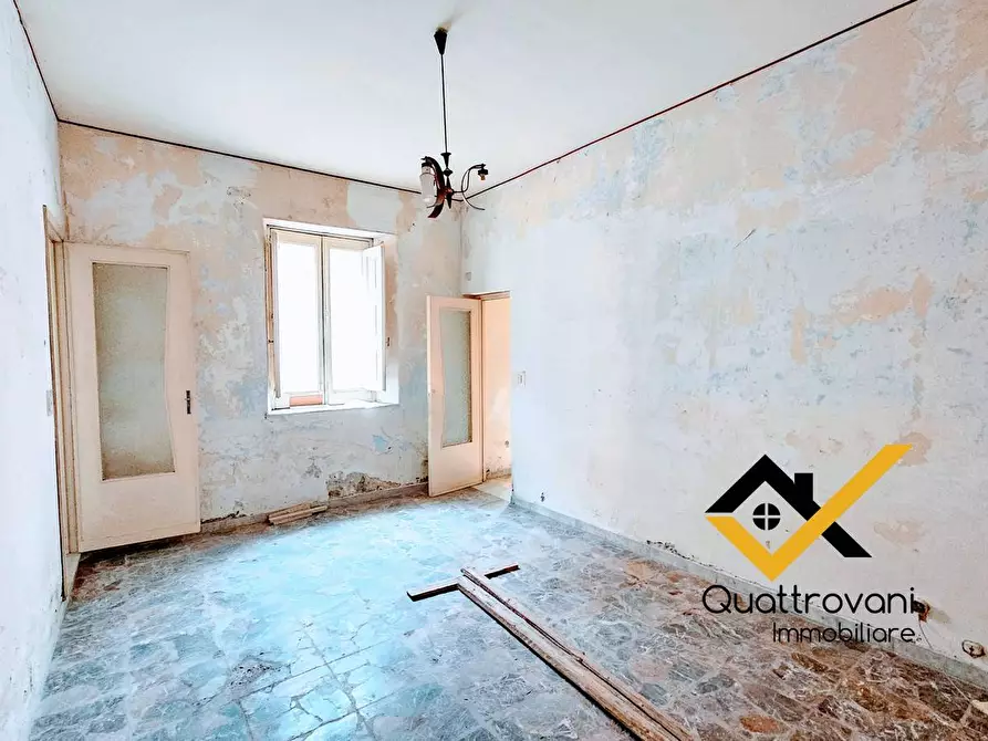 Immagine 5 di Casa indipendente in vendita  in Via Santi Elena e Costantino a Aci Catena