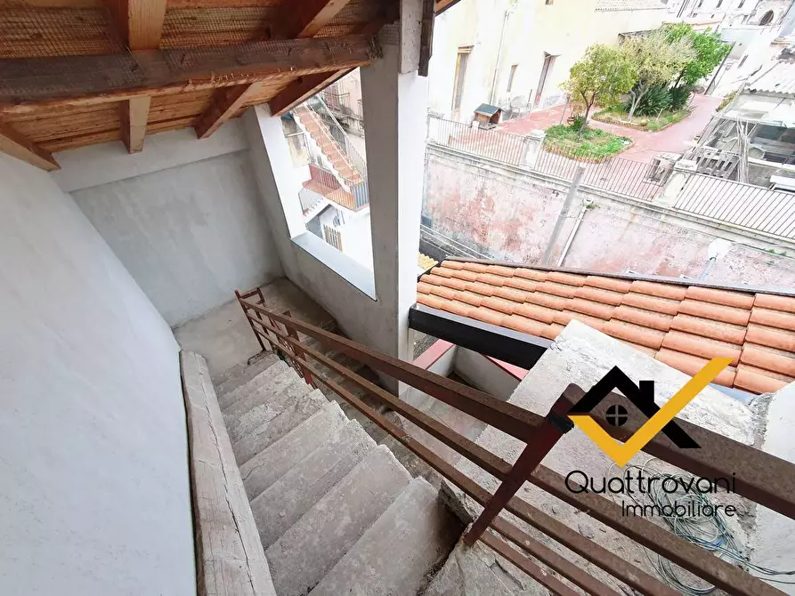 Immagine 25 di Casa indipendente in vendita  in Via Santi Elena e Costantino a Aci Catena