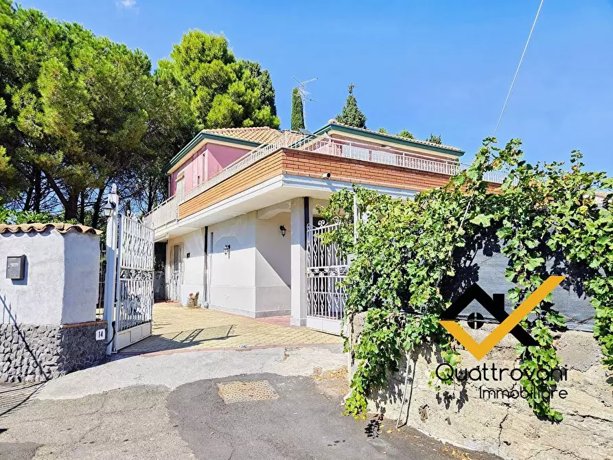 casa indipendente in affitto a Pedara