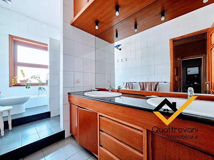 Immagine 29 di Appartamento in vendita  in Via Galatea a Catania