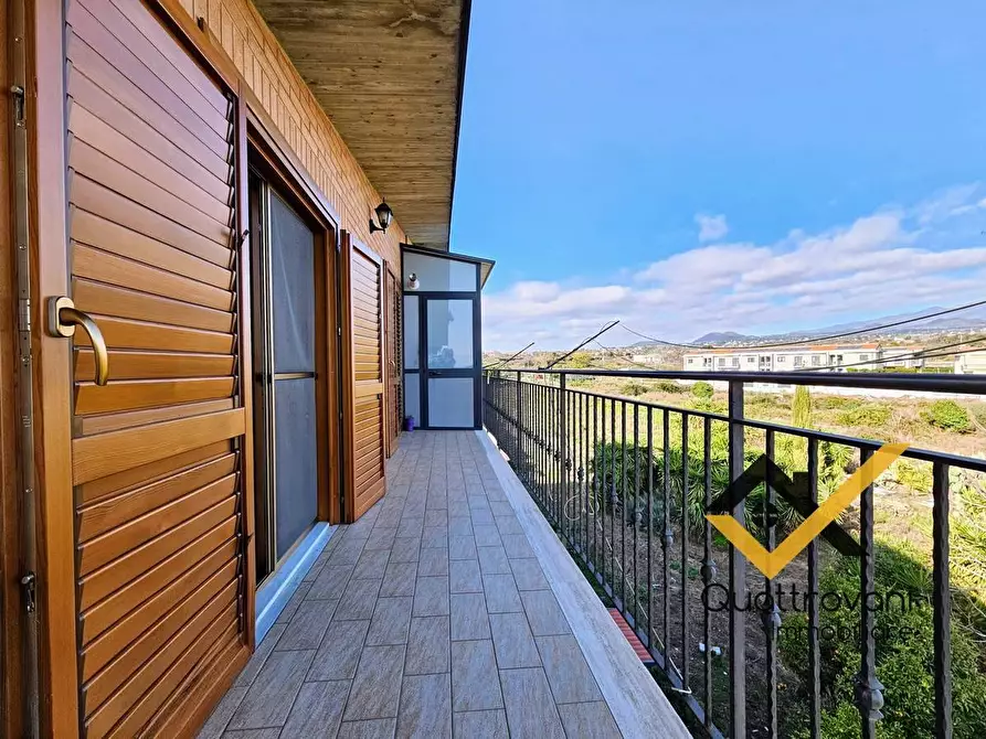 Immagine 25 di Appartamento in vendita  in Via Giuseppe Motta a San Giovanni La Punta