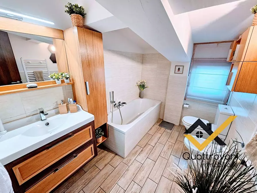 Immagine 20 di Appartamento in vendita  in Via Giuseppe Motta a San Giovanni La Punta