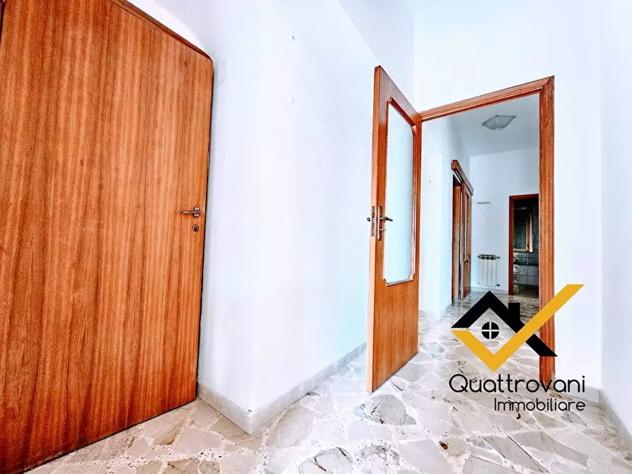 Immagine 13 di Villa in vendita  in Via Peschiera a Catania