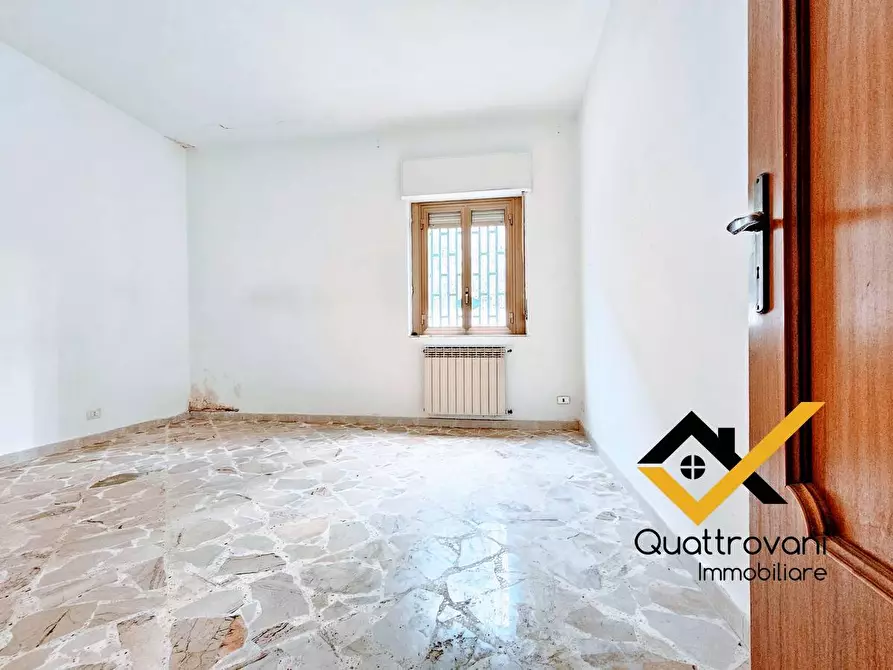 Immagine 16 di Villa in vendita  in Via Peschiera a Catania