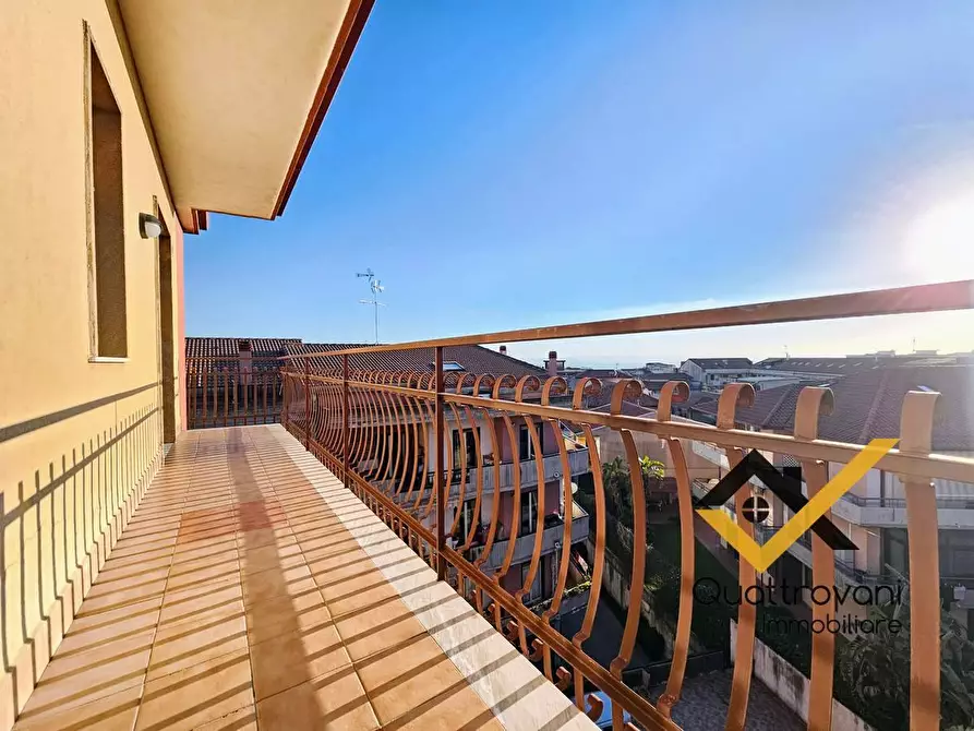 Immagine 26 di Appartamento in affitto  in via Vincenzo Bellini a Sant'agata Li Battiati