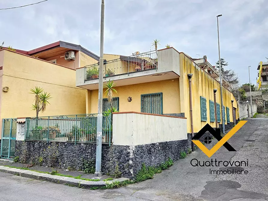 Immagine 37 di Appartamento in vendita  in Via Santa Sofia a Catania