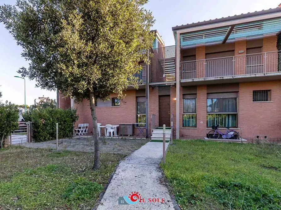 Immagine 21 di Appartamento in affitto  a Pisa
