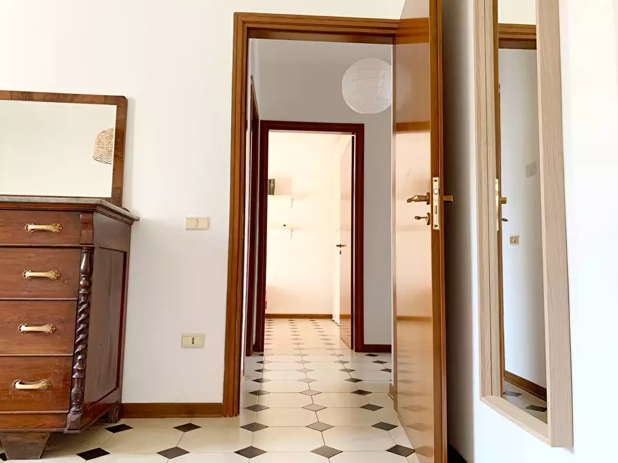 Immagine 9 di Appartamento in affitto  a Pisa