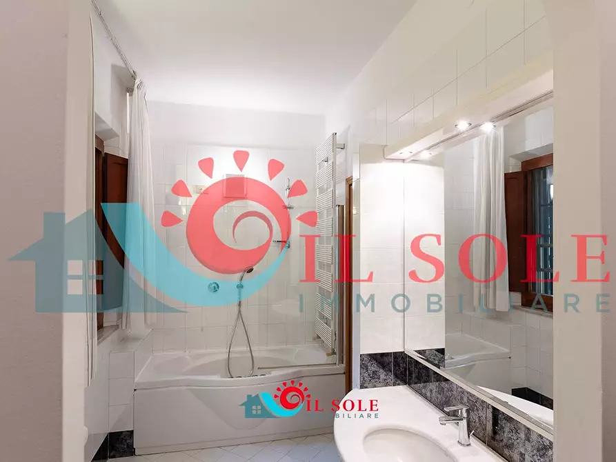 Immagine 14 di Appartamento in vendita  a Pisa