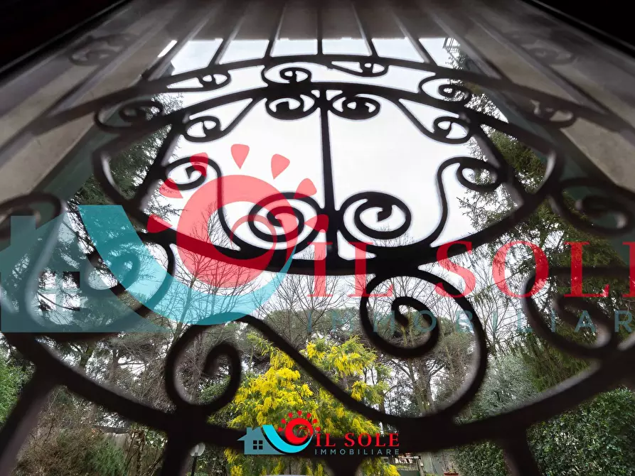 Immagine 40 di Appartamento in vendita  a Pisa