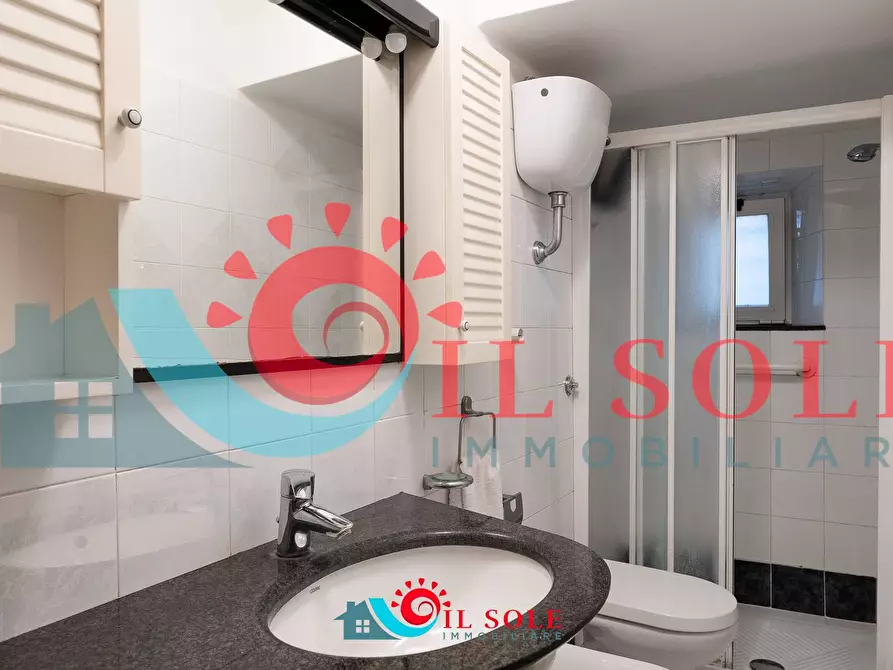 Immagine 41 di Appartamento in vendita  a Pisa