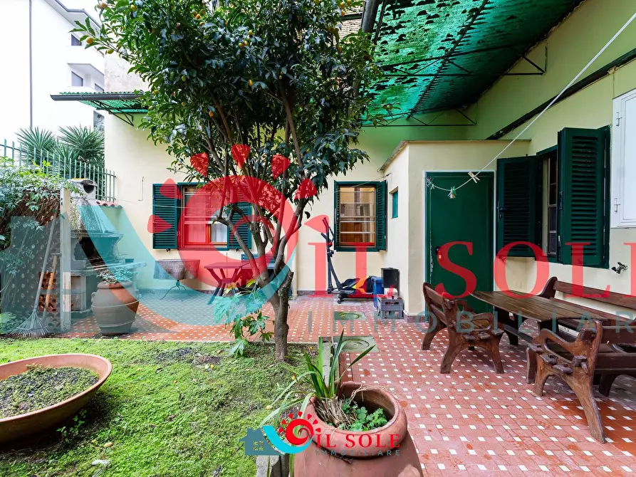 Immagine 1 di Appartamento in vendita  a Pisa