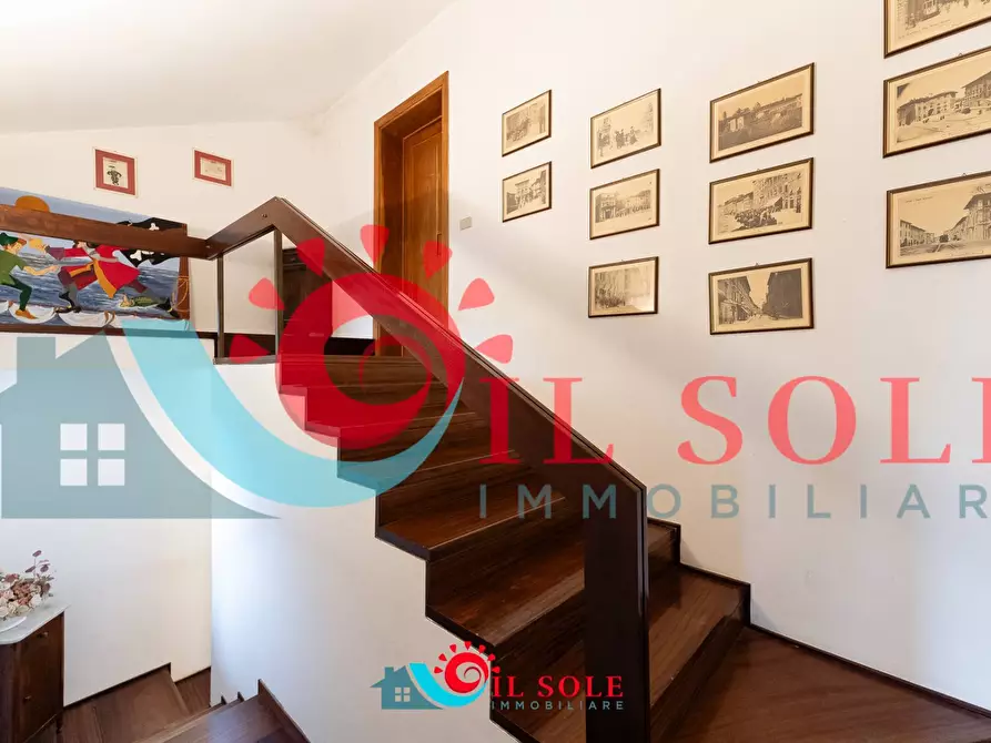 Immagine 63 di Villa in vendita  a Pisa