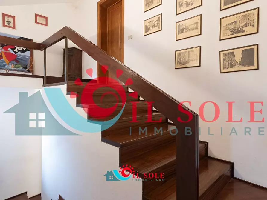 Immagine 62 di Villa in vendita  a Pisa