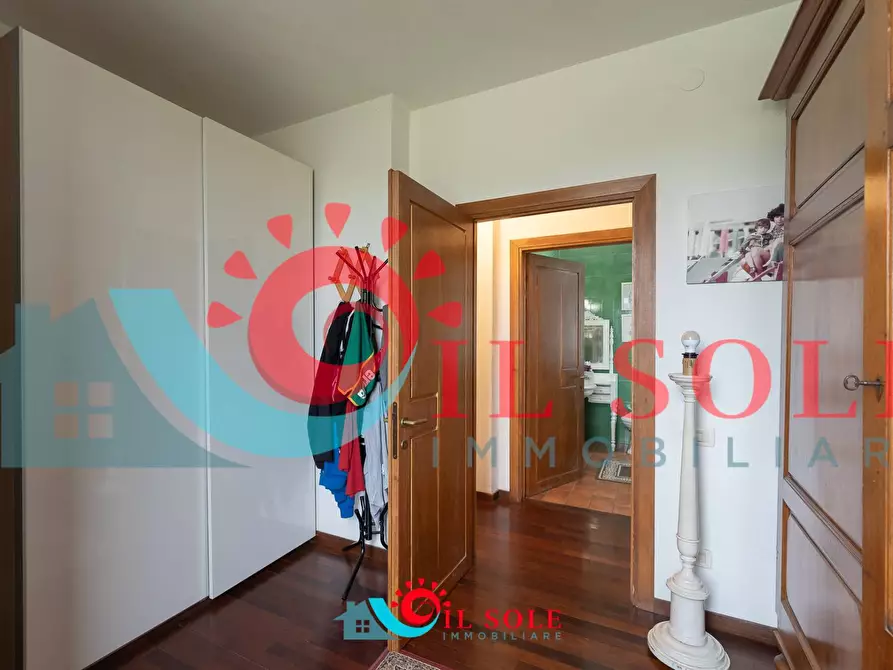 Immagine 40 di Villa in vendita  a Pisa